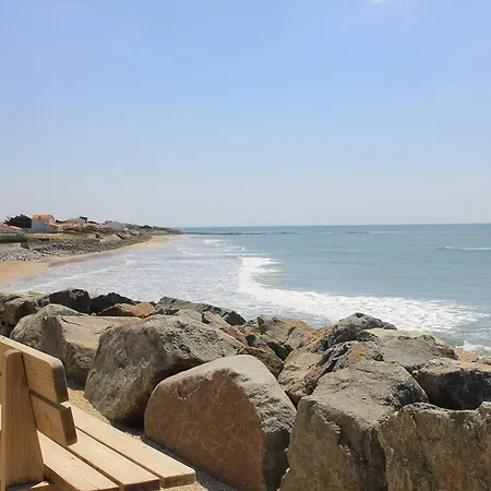 Maison De Avec Wifi, Terrasse Et Parking, A 300m De La De La Paree - Fr-1-224a-66 * Brétignolles-sur-Mer