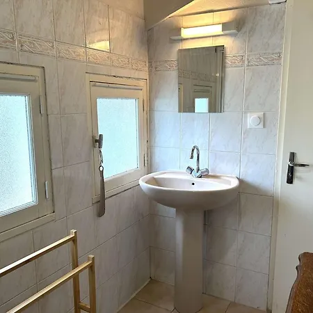 Holiday home Maison De Avec Wifi, Terrasse Et Parking, A 300m De La De La Paree - Fr-1-224a-66 Bretignolles-sur-Mer
