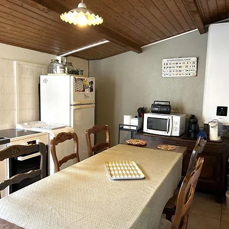 Maison De Avec Wifi, Terrasse Et Parking, A 300m De La De La Paree - Fr-1-224a-66 בית נופש *